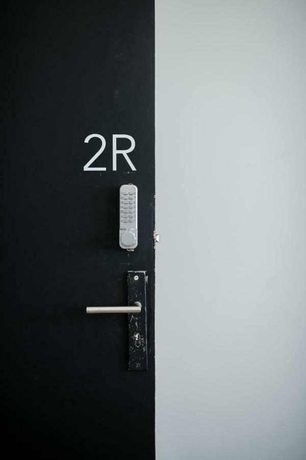 Baixa24 •P2R• Bright Apt In Vibrant Downtown Porto Bagian luar foto