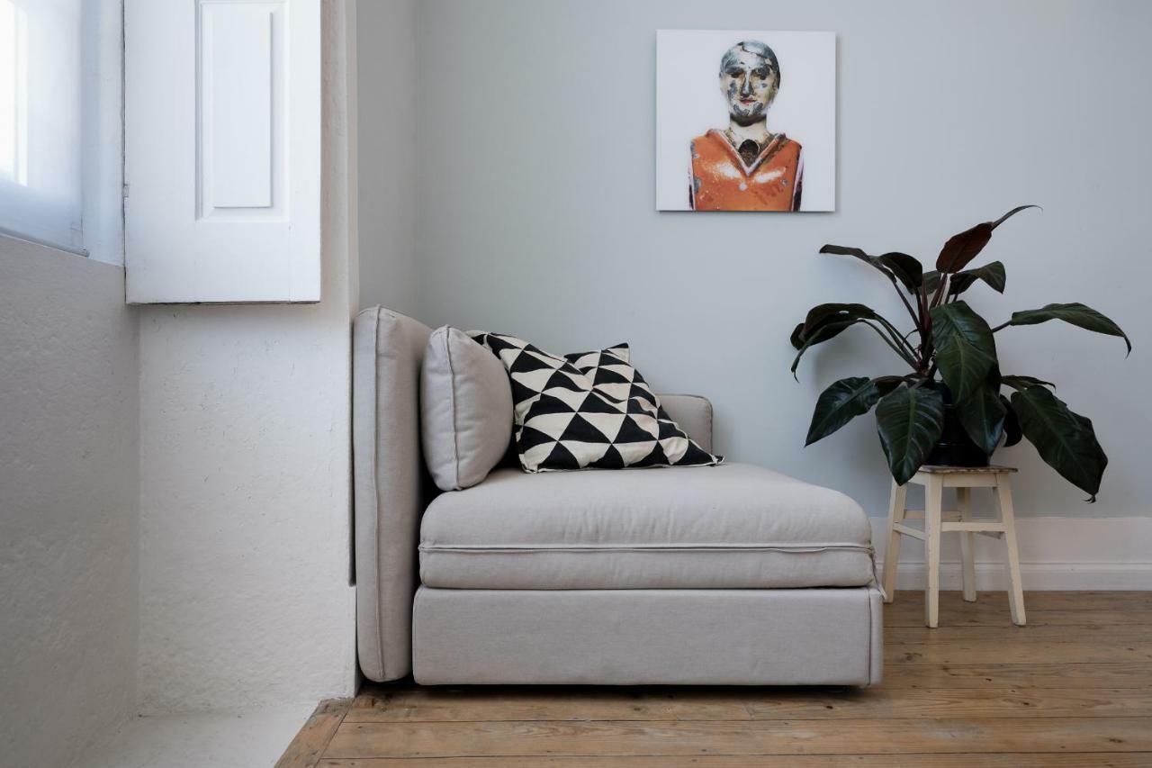 Baixa24 •P2R• Bright Apt In Vibrant Downtown Porto Bagian luar foto