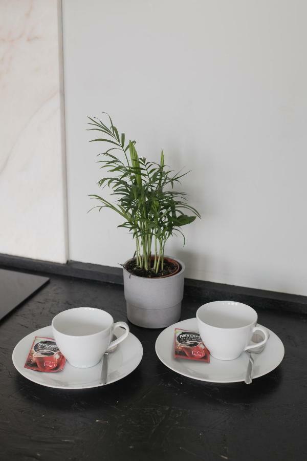 Baixa24 •P2R• Bright Apt In Vibrant Downtown Porto Bagian luar foto